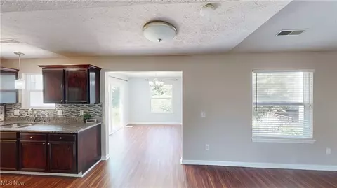 3959 Marsh Creek Ln, Rootstown, OH 44272 photo 9
