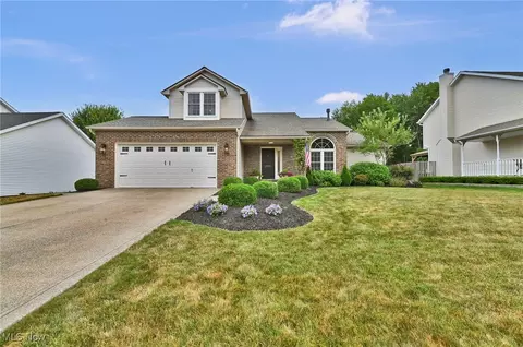 20198 Abigail Ln, Strongsville, OH 44149