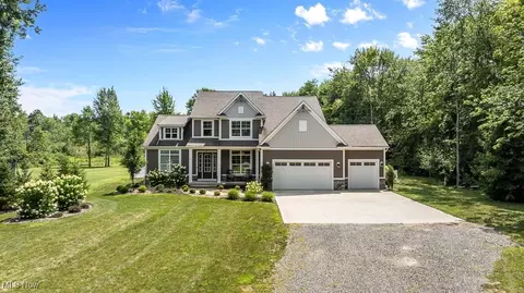 4938 Everett Rd, Akron, OH 44333