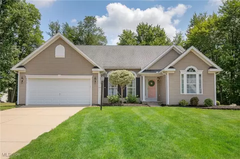 4519 Binfield Cir, Uniontown, OH 44685