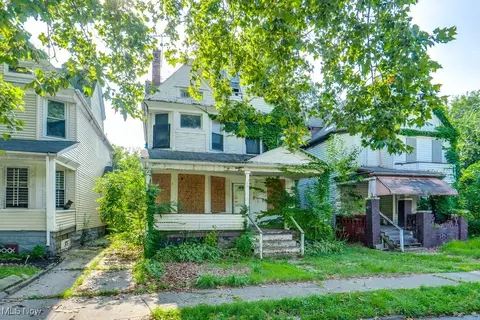 2190 E 85th St, Cleveland, OH 44106