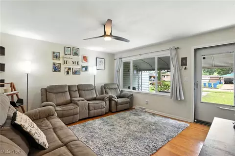 1950 Mark Dr, Lorain, OH 44052 photo 9