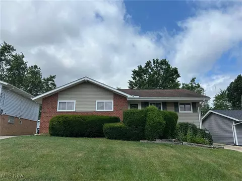 7030 Lyle Ave, Parma, OH 44134