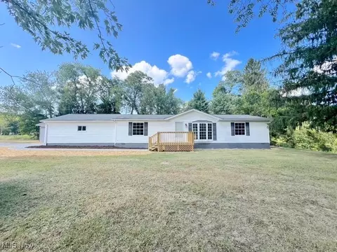 6497 Mckee Rd NE, Mineral City, OH 44656