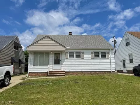 19289 Stafford Ave, Maple Heights, OH 44137