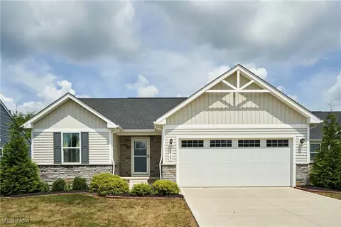 2767 Steeb Cir, Norton, OH 44203