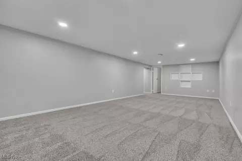 520 Nancy Dr, Berea, OH 44017 photo 29