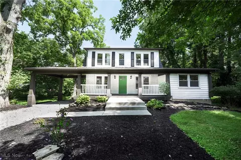 2389 Goodenough Ave, Akron, OH 44320