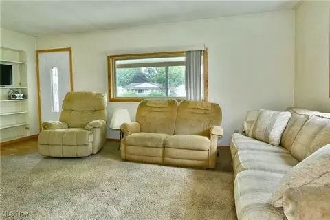 1529 Difford Dr, Niles, OH 44446 photo 10