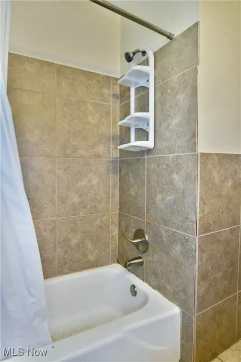 1529 Difford Dr, Niles, OH 44446 photo 23