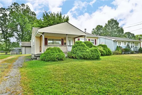 1529 Difford Dr, Niles, OH 44446 photo 3