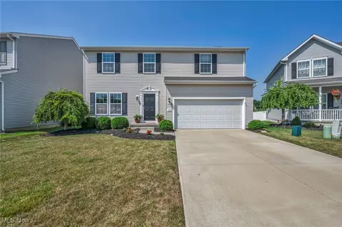 9008 Morgan Cir, North Ridgeville, OH 44039