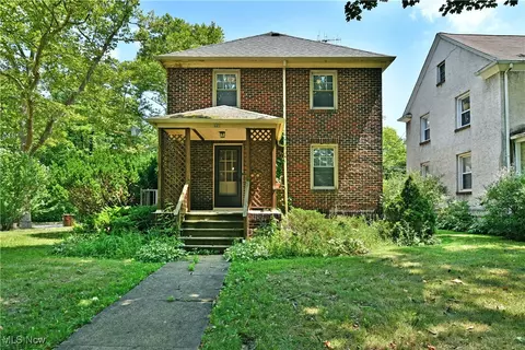 207 Pennsylvania Ave, Mcdonald, OH 44437