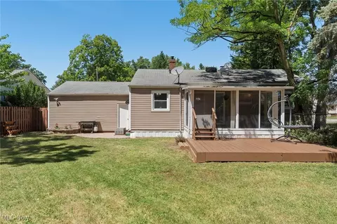 Exterior - 33924 Linden Dr, Solon, OH 44139 photo 5 of 7