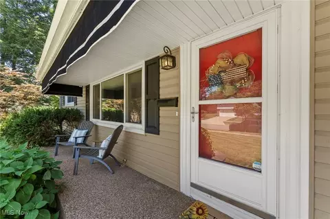 Exterior - 33924 Linden Dr, Solon, OH 44139 photo 1 of 7