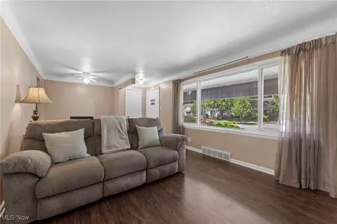 Living - 33924 Linden Dr, Solon, OH 44139 photo 3 of 3