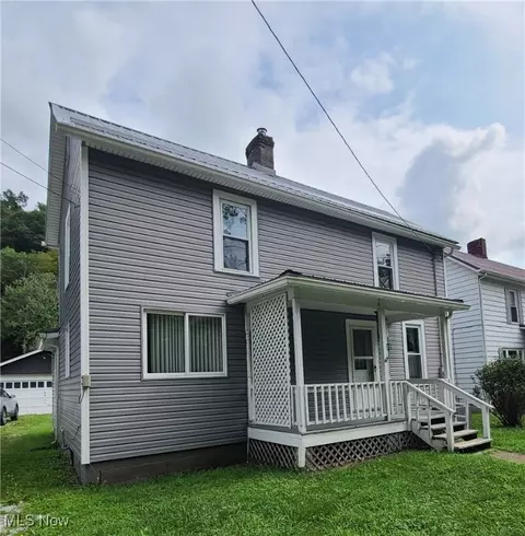 425 Blairmont Rd, Adena, OH 43901