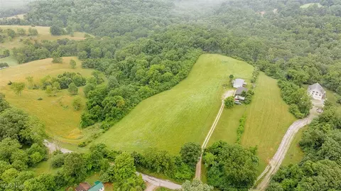 82755 Laughlin Rd, Tippecanoe, OH 44699