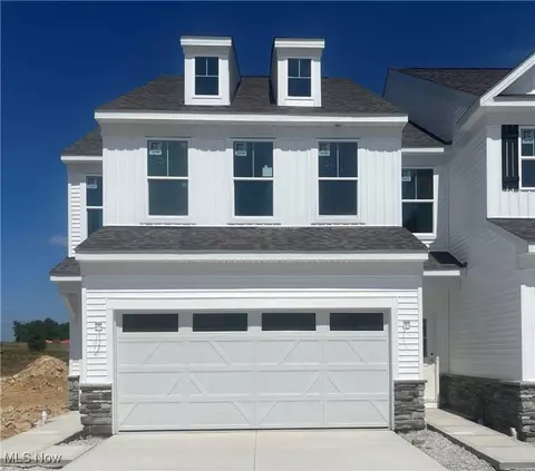 965 Memory Ln # -1, Aurora, OH 44202