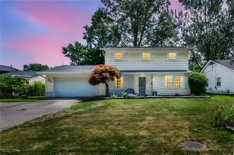 4745 Timberview Dr, Vermilion, OH 44089