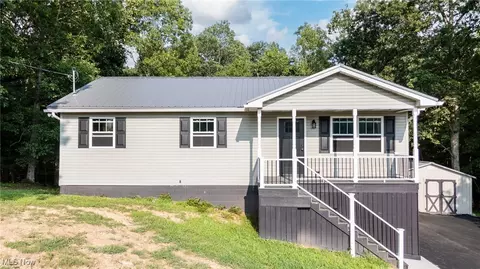 151 Harvest Run Rd, Marietta, OH 45750