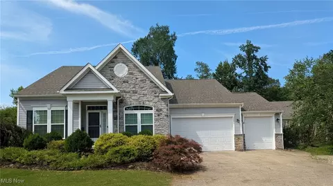 36556 Annie Ln, North Ridgeville, OH 44039