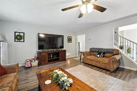 2019 E 52nd St, Ashtabula, OH 44004 photo 8