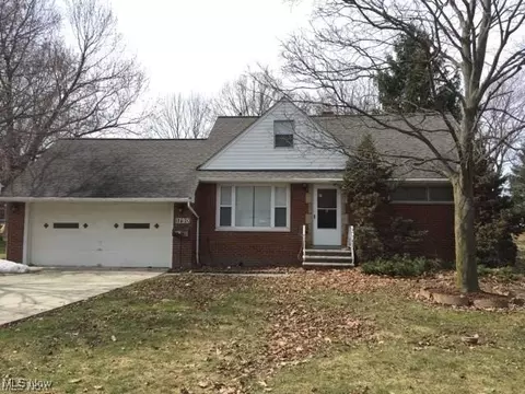1790 Skyline Dr, Richmond Heights, OH 44143