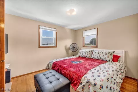 547 E 208th St, Euclid, OH 44119 photo 14