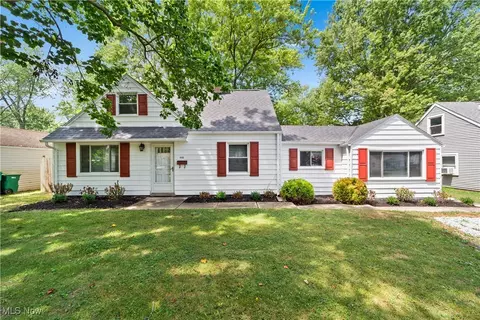4920 Marigold Rd, Mentor, OH 44060