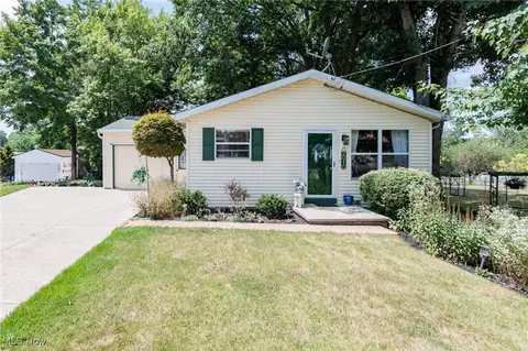 2010 Sequoia St, Cuyahoga Falls, OH 44221