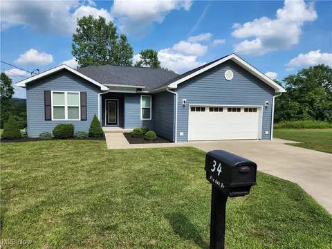 34 Pin Oak Drive Dr, Caldwell, OH 43724