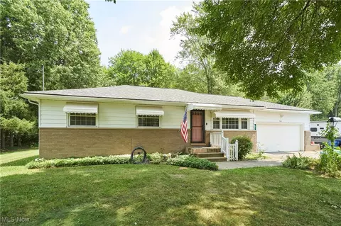 3611 Brookside Dr, Norton, OH 44203