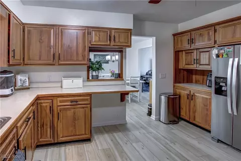 Kitchen - 623 Beech St, Oberlin, OH 44074 photo 3 of 4