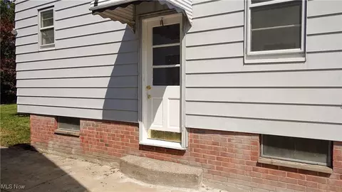 14213 Kennerdown Ave, Maple Heights, OH 44137 photo 19