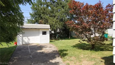 14213 Kennerdown Ave, Maple Heights, OH 44137 photo 20