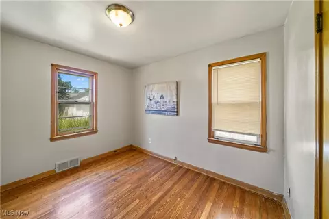 14213 Kennerdown Ave, Maple Heights, OH 44137 photo 7