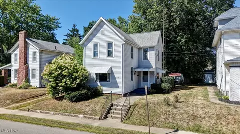 807 Washington Ave, Louisville, OH 44641