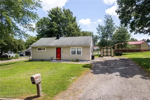 1806 Richard Dr, Mansfield, OH 44905