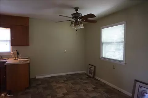 1037 Elk Dr, Ashtabula, OH 44004 photo 8