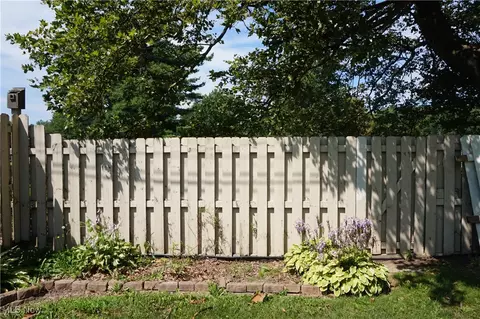 1037 Elk Dr, Ashtabula, OH 44004 photo 28