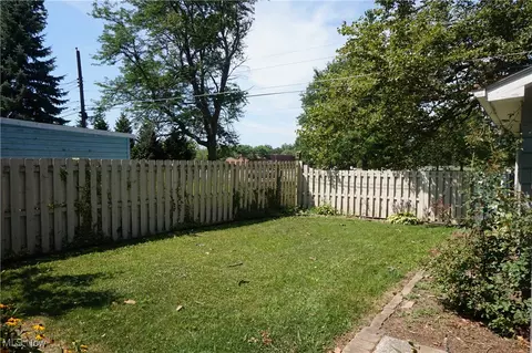 1037 Elk Dr, Ashtabula, OH 44004 photo 27