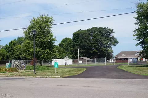 1037 Elk Dr, Ashtabula, OH 44004 photo 34