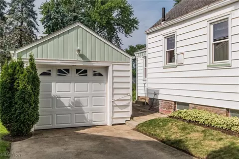 2917 21st St NW, Canton, OH 44708 photo 3