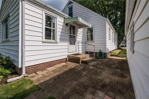 2917 21st St NW, Canton, OH 44708 photo 5