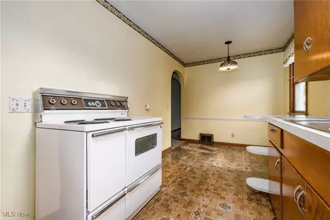 2917 21st St NW, Canton, OH 44708 photo 10