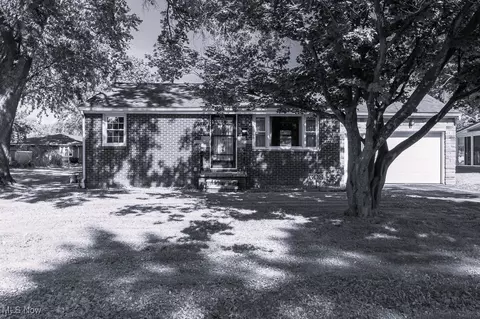608 Jefferson Ave, Salem, OH 44460