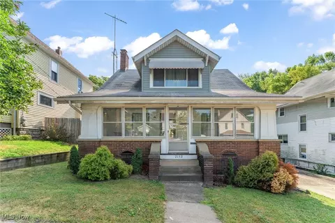 2153 9th St SW, Akron, OH 44314