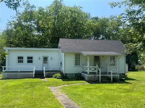 2320 Sundance Rd, Zanesville, OH 43701