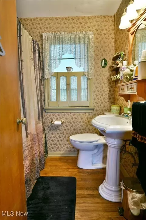 910 W 3rd St, Niles, OH 44446 photo 22
